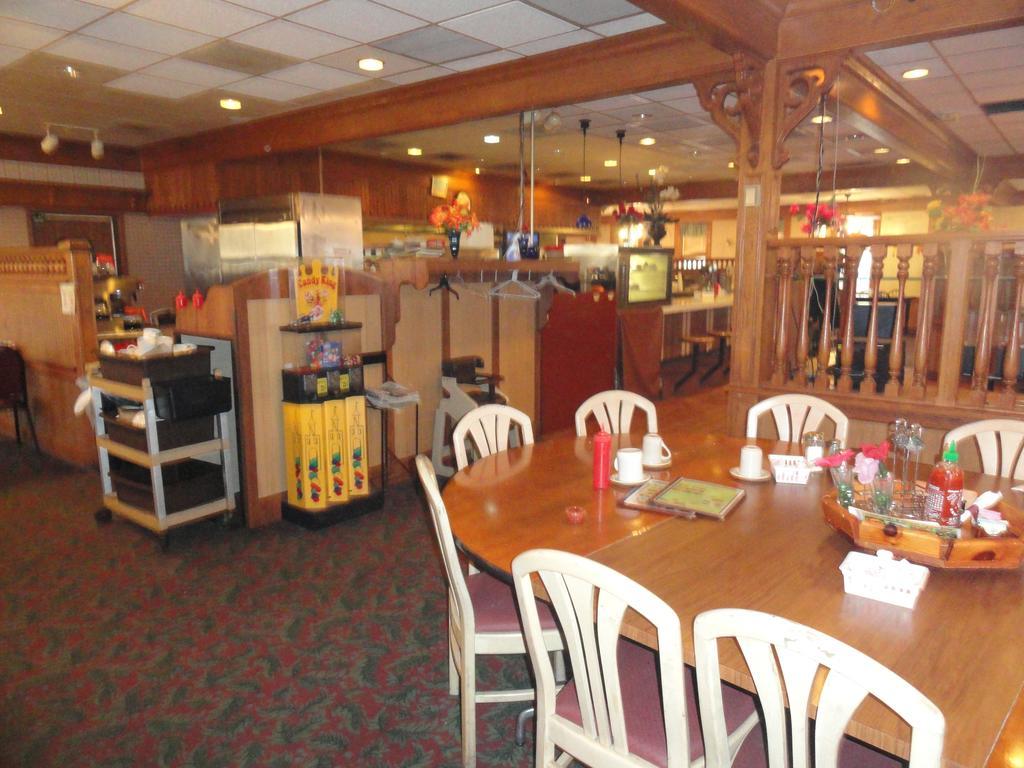 Grand Rapids Inn Wyoming Ngoại thất bức ảnh
